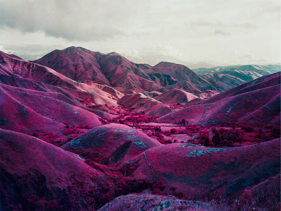 Nowhere to Run, South Kivu, eastern Democratic Republic of Congo, 2010. Richard Mosse, courtesy of the artist and Galerier earlier gebauer.