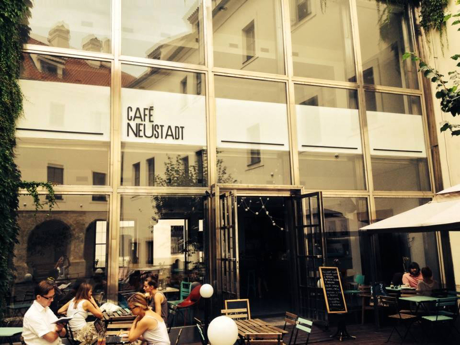 cafe_neustadt_ElectronicBeats_940