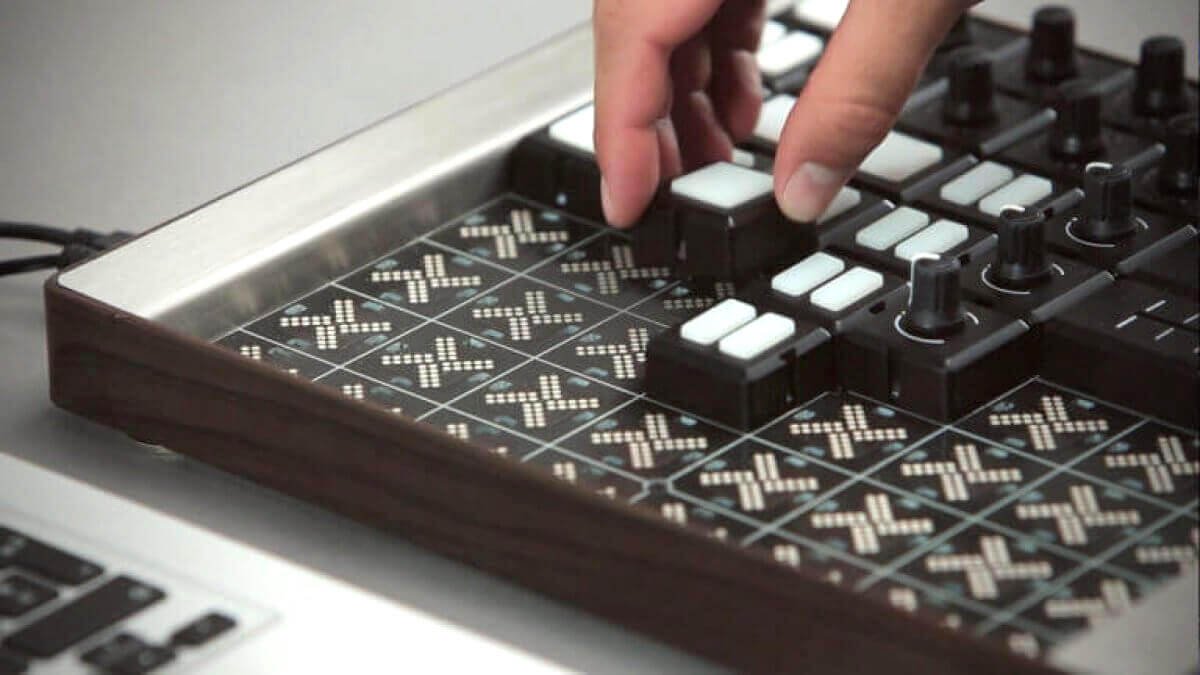 You Can Customize Your MIDI Controller With This Device Telekom