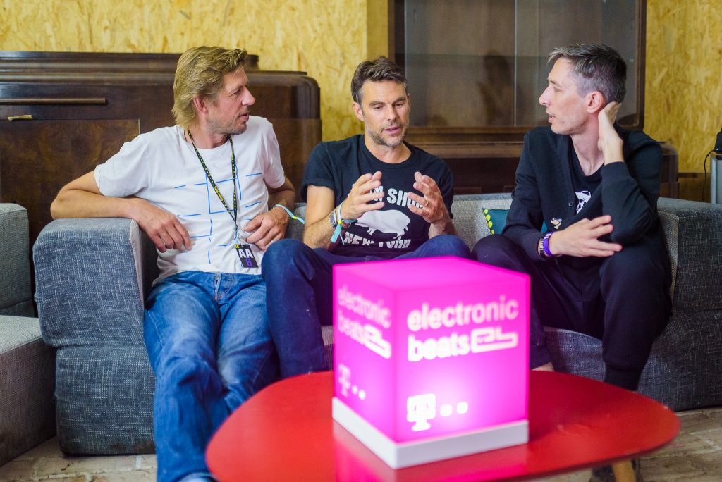 Despre muzică și determinare - interviu exclusiv cu Groove Armada!