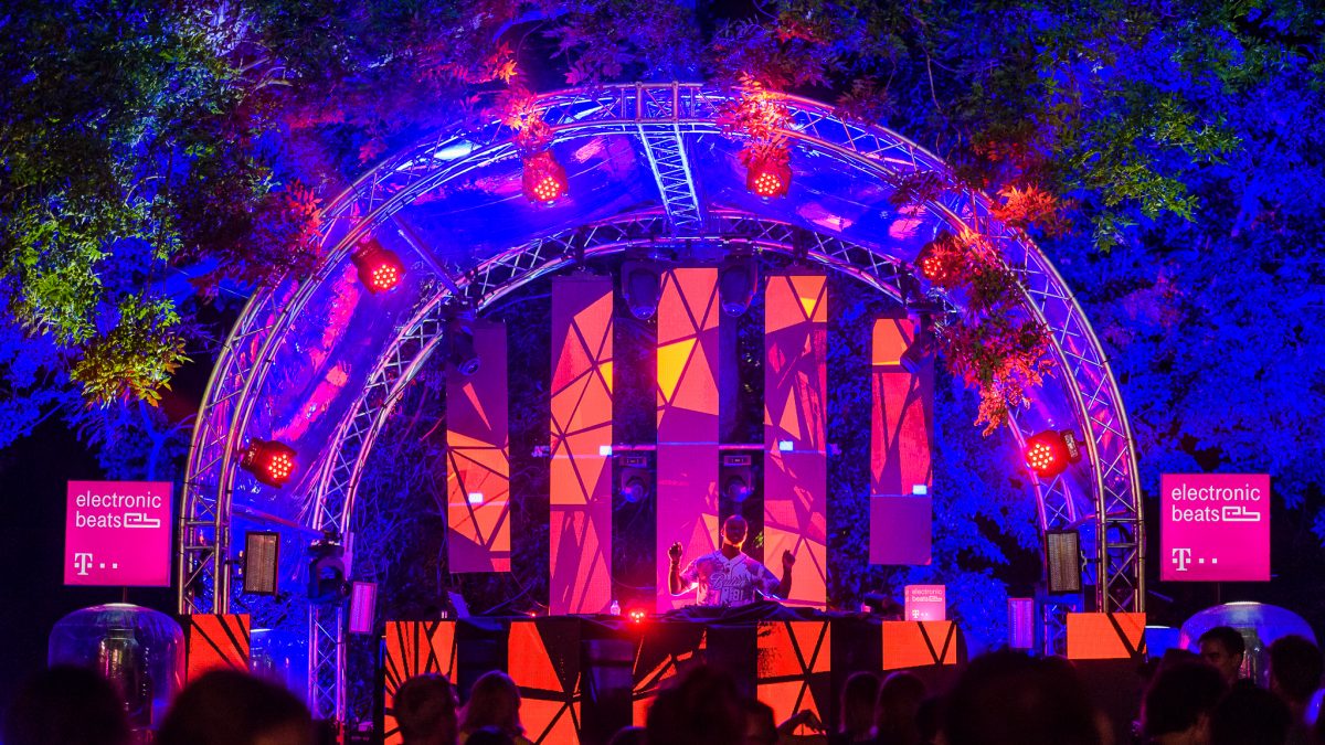 Vezi o galerie de imagini și câteva înregistrări video cu momente memorabile de la Awake Festival 📷 Vlad Cupşa
