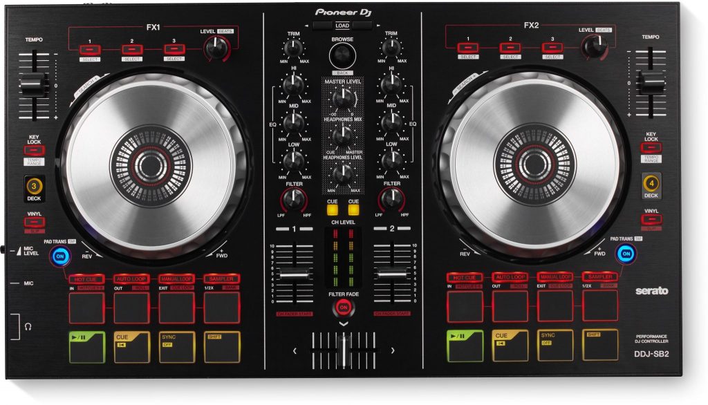 Varianta mai puțin costisitoare a pupitrului cu mixer, playere și pickupuri o reprezintă un setup cu laptop și DJ controler