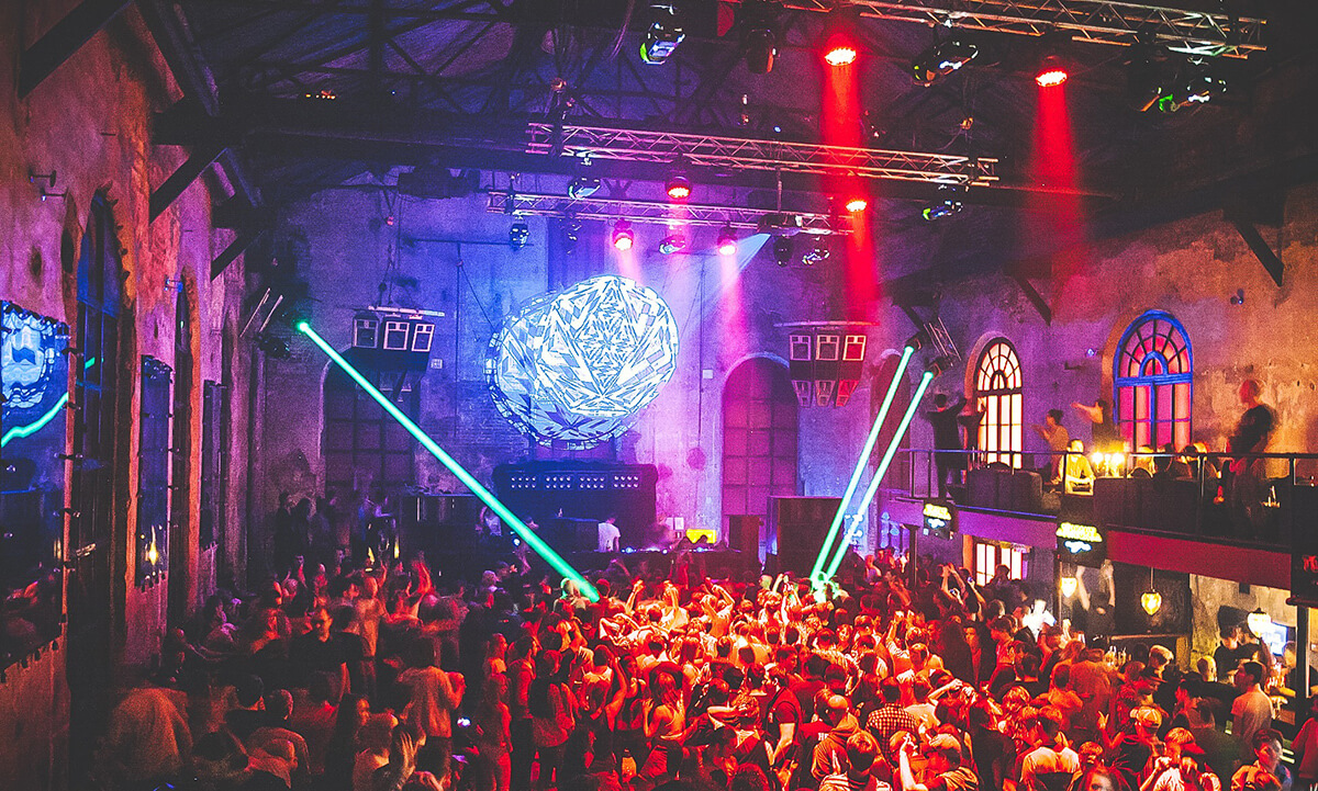 Our Favorite Moscow Techno Party Is Throwing A 24 Hour Rave In Berlin Telekom Electronic Beats