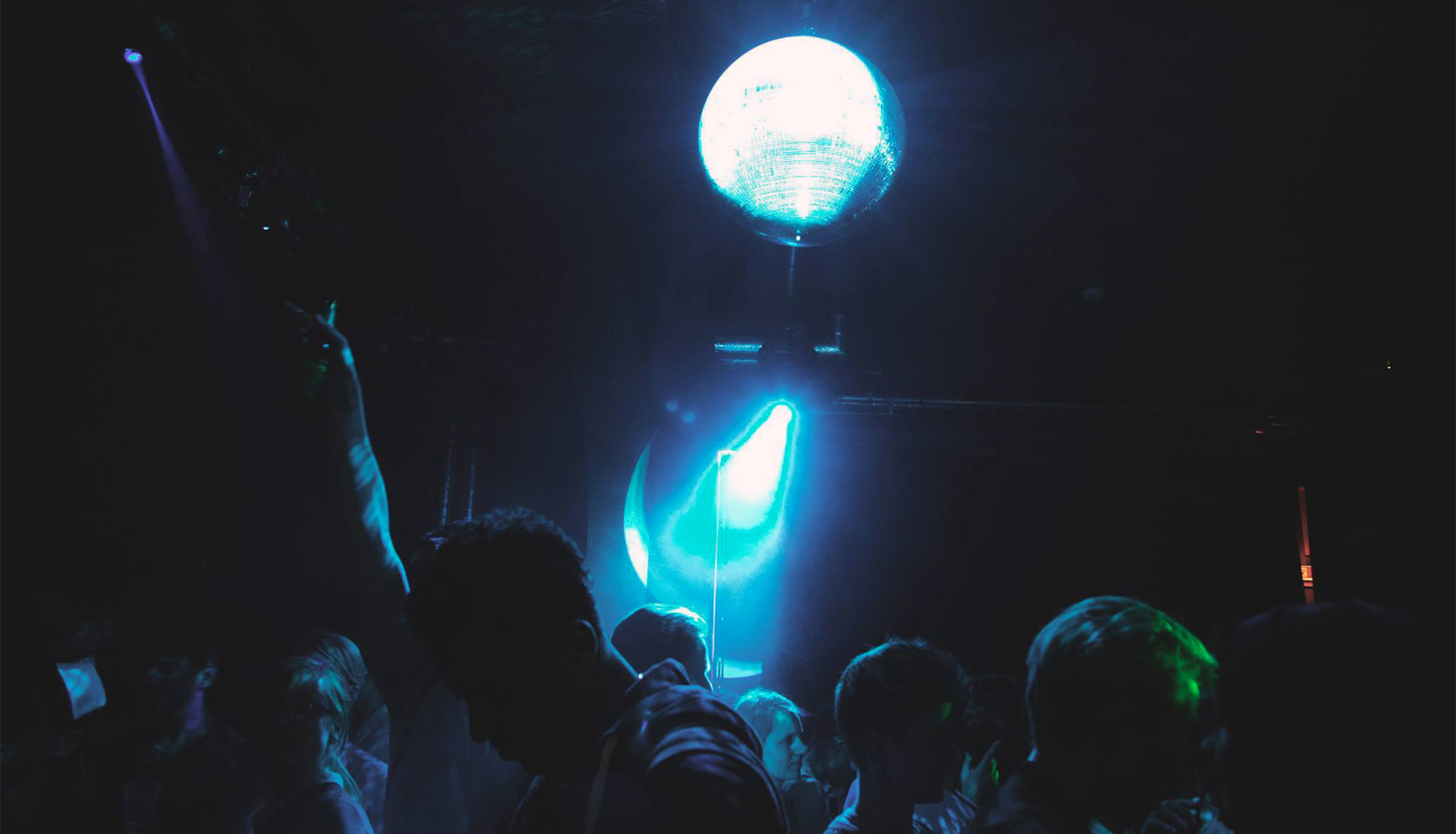 Berlin Techno Clubs Underground Farbfernseher