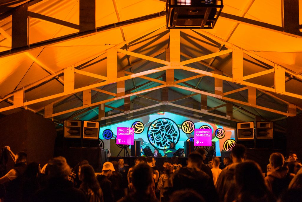 Retrăiește Experiența Telekom Electronic Beats de la Electric Castle 2018!