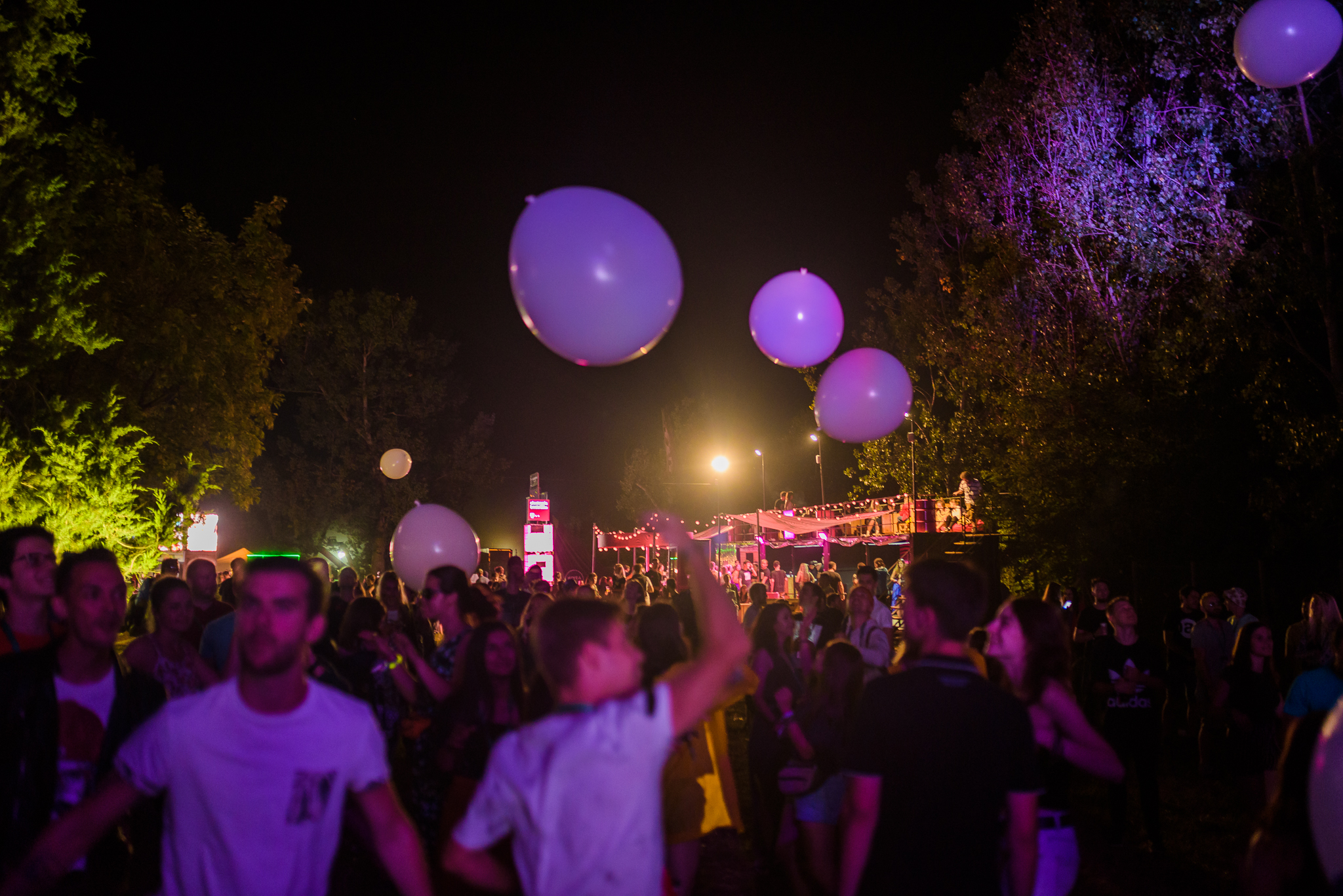 Vezi o galerie de imagini și câteva înregistrări video cu momente memorabile de la Awake Festival ? Vlad Cupşa