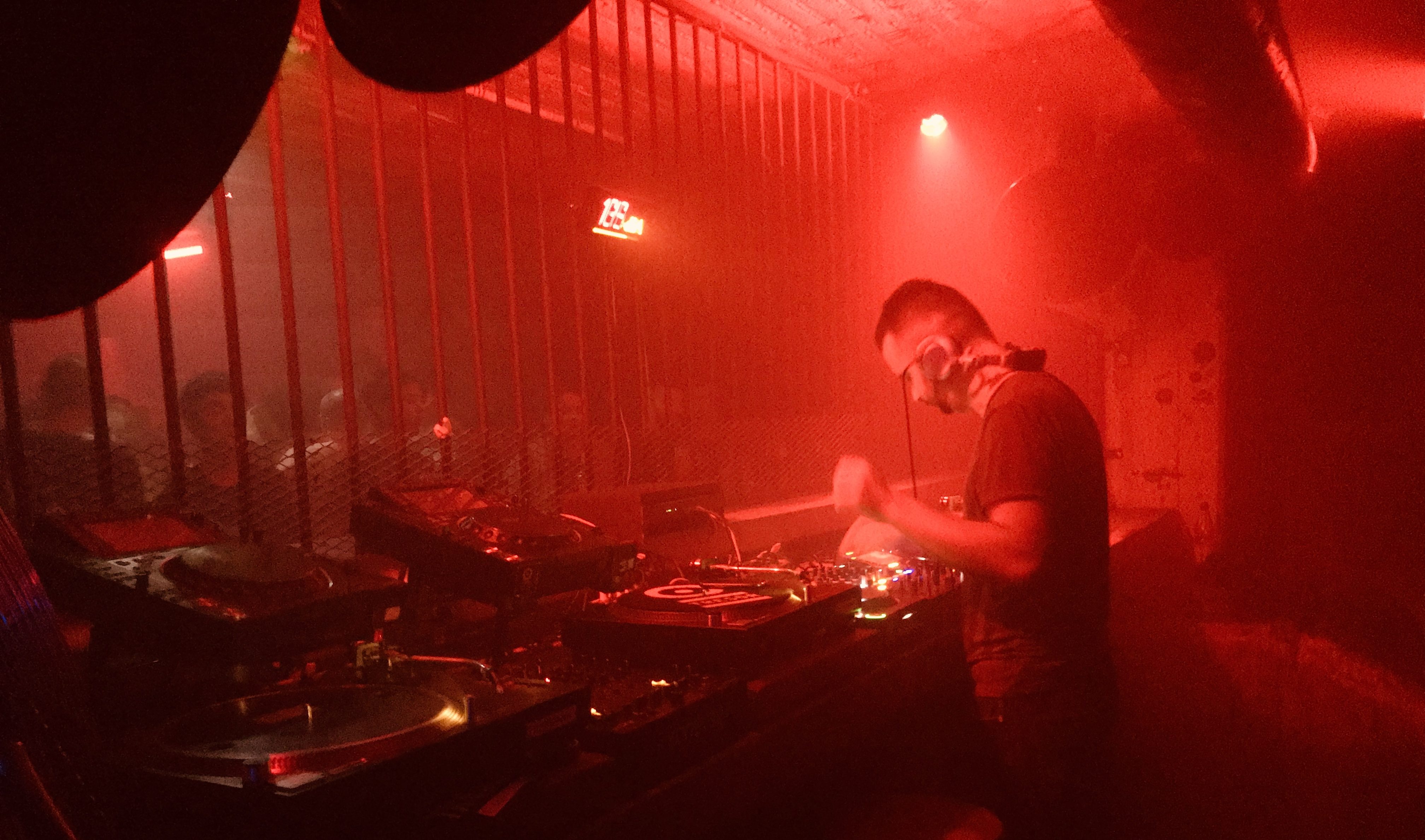 Andrew Red Hand în Tresor