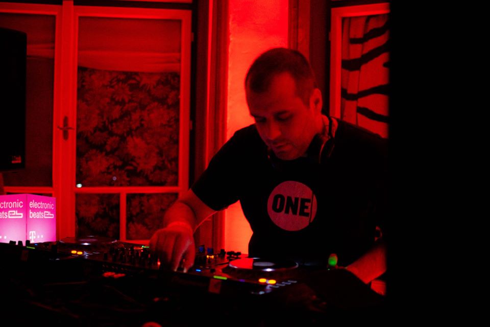 33.10.3402 @ Telekom Electronic Beats Clubnight - Timișoara